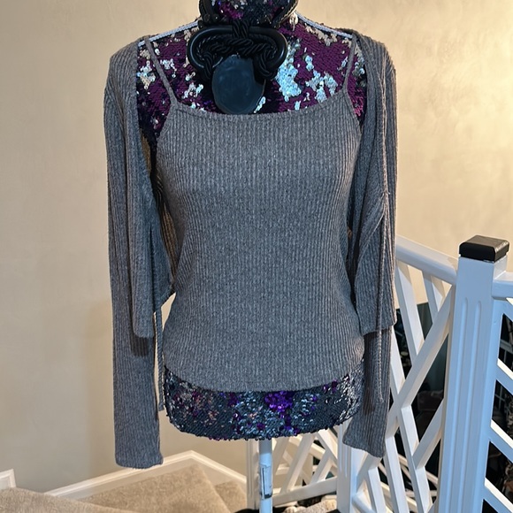 No frills Los Angeles sweater - Picture 3 of 5